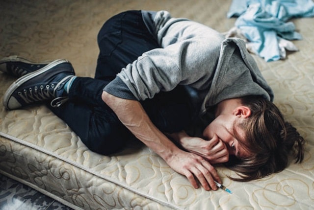 Абстинентный синдром: что это такое, чем опасен, как проявляется - фото1