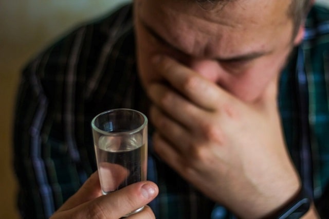 Алкогольная интоксикация: что это такое, симптомы, последствия - фото2