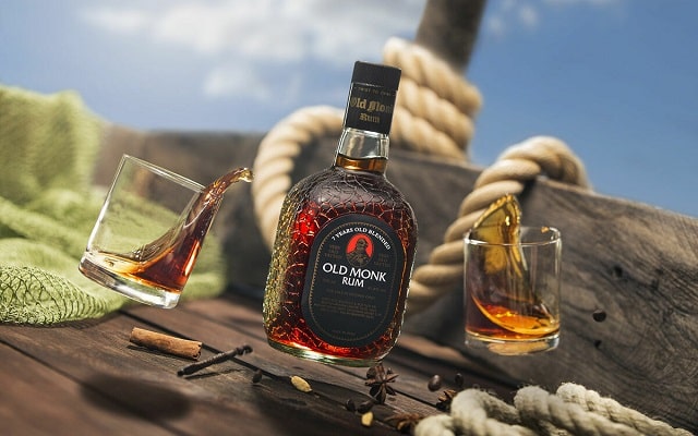 Что за напиток - ром, как его правильно пить и чем закусывать - фото1