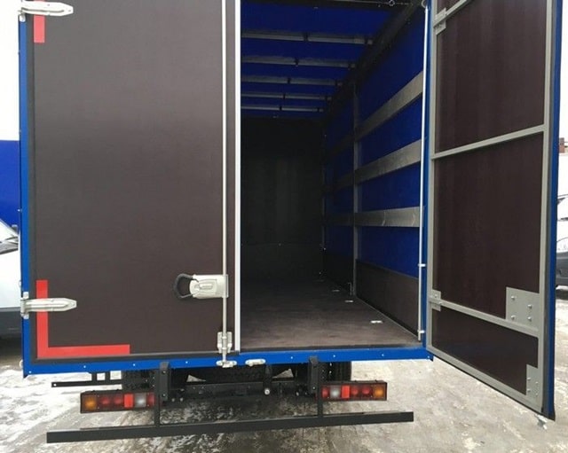 Автомобильная фурнитура для фургонов: что это такое, виды, как выбрать - фото2 Автомобильная фурнитура для фургонов: что это такое, виды, как выбрать - фото2