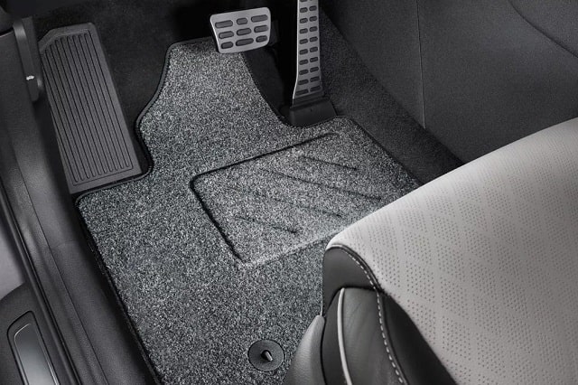 Килимок автомобільний: види та особливості, який вибрати - Килимки для машин з текстилю