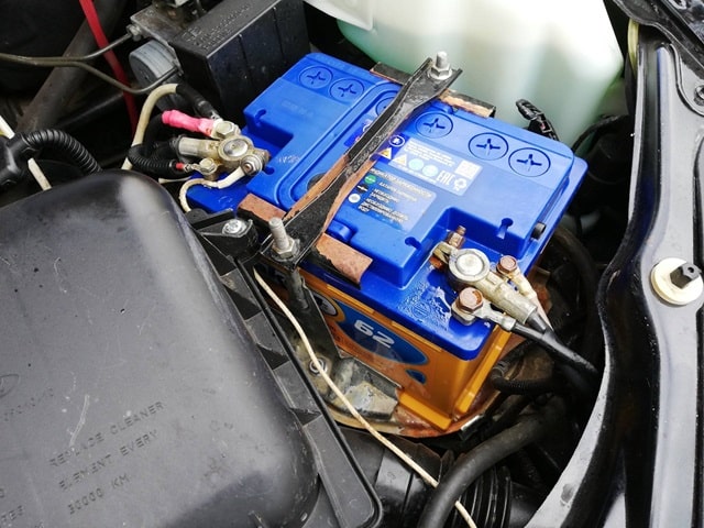 Автомобільний акумулятор: види та особливості, як вибрати - фото4 Автомобільний акумулятор: види та особливості, як вибрати - фото4