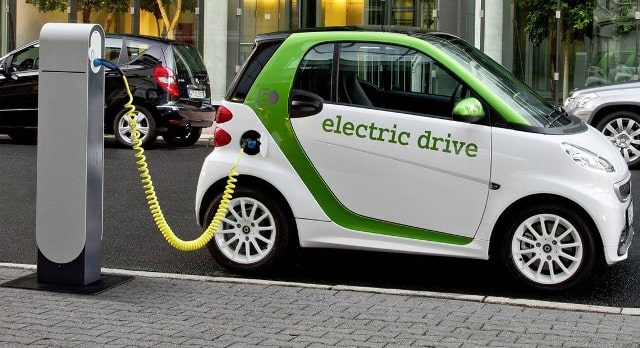 Электромобиль из США: стоит ли покупать, плюсы и минусы - фото4 Электромобиль из США: стоит ли покупать, плюсы и минусы - фото4