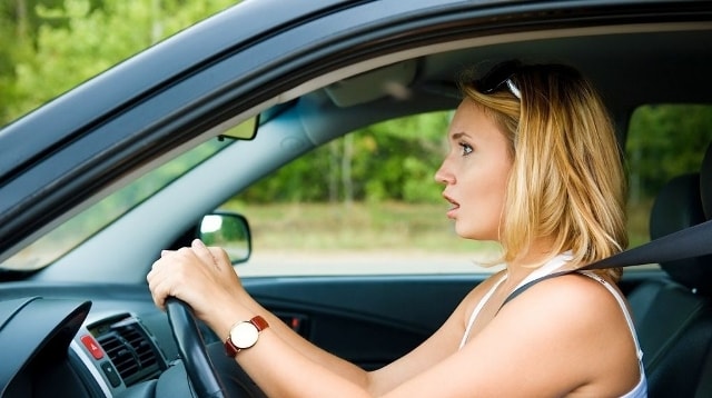 Как побороть страх вождения автомобиля новичку-женщине - фото1 Как побороть страх вождения автомобиля новичку-женщине - фото1