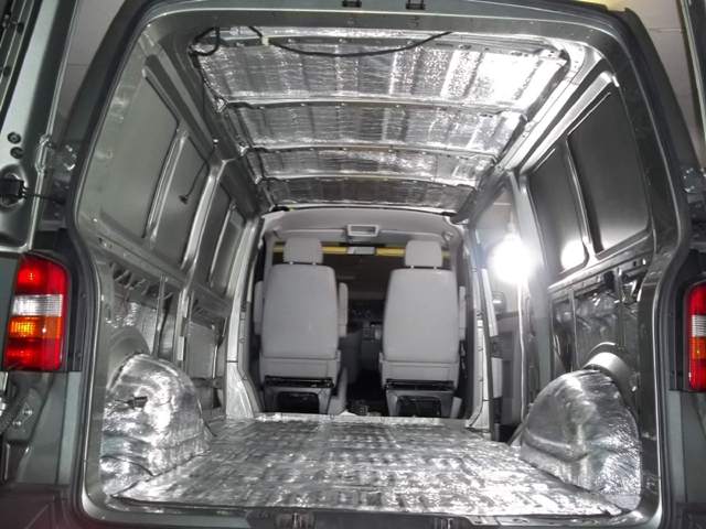 Шумоизоляция автомобиля с фургоном: способы и особенности - фото3