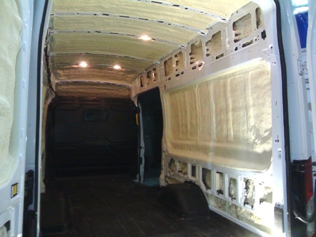 Шумоизоляция автомобиля с фургоном: способы и особенности - фото4