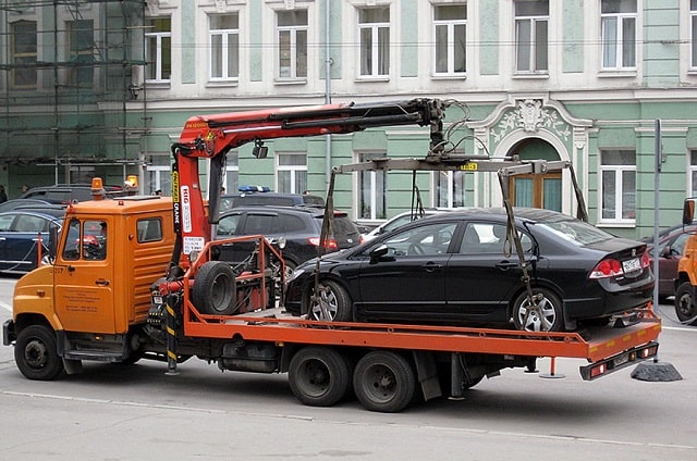 Виды и особенности эвакуаторов авто, возможности этой техники - фото2
