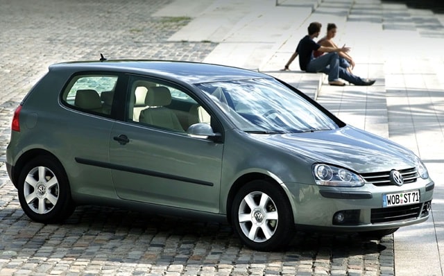 Volkswagen Golf 5: что за авто, особенности, плюсы и минусы - фото3