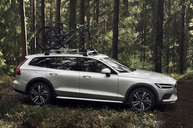 Volvo V60 Cross Country 2021: обзор, характеристики, особенности - фото2