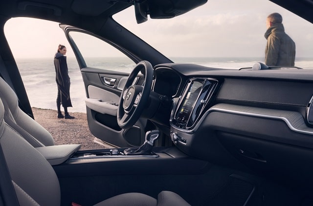 Volvo V60 Cross Country 2021: обзор, характеристики, особенности - фото3