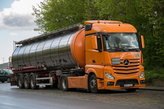 Разновидности и особенности бензовозов - фото4 Разновидности и особенности бензовозов - фото4