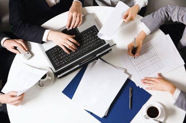 ООО или ИП: что выбрать для нового бизнеса с нуля, плюсы и минусы - фото4 ООО или ИП: что выбрать для нового бизнеса с нуля, плюсы и минусы - фото4