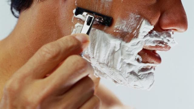 Т-образная бритва - как бриться - фото3