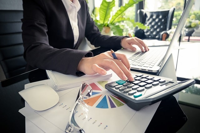 Бухгалтерия на аутсорсинге: что это значит, плюсы и минусы - фото1