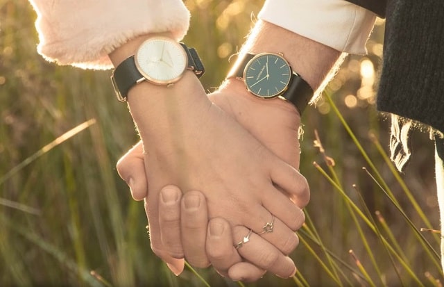 Как правильно носить часы на руке - фото1