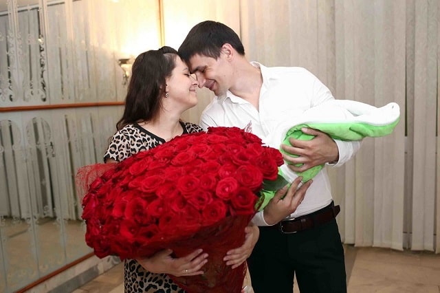 Какие цветы дарят на выписку из роддома: варианты и советы флористов - фото4