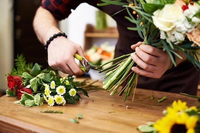 Поради вiд Flowers.ua: як обрати букет та доглядати за ним - фото1