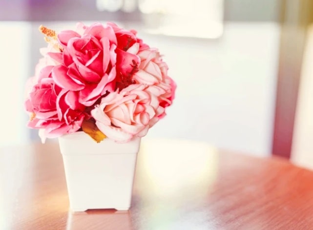 Виды вазонов для цветов по материалу - фото