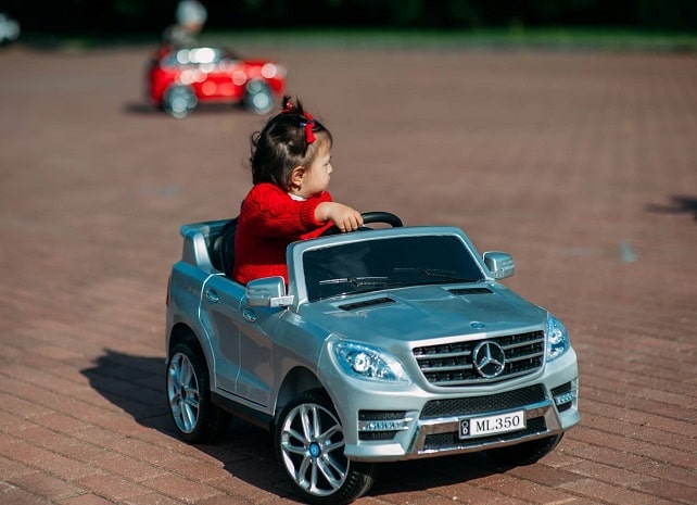 Что чаще всего ломается в детских электромобилях: обзор поломок и запчастей - фото1 Что чаще всего ломается в детских электромобилях: обзор поломок и запчастей - фото1