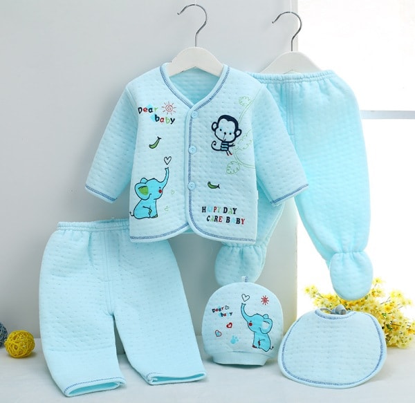 Одежда для новорожденного: список необходимого, что и как выбрать - фото2 Одежда для новорожденного: список необходимого, что и как выбрать - фото2