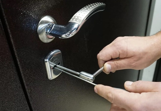 Аварийное вскрытие замков: что это такое, как происходит и кому подойдет - фото1 Аварийное вскрытие замков: что это такое, как происходит и кому подойдет - фото1