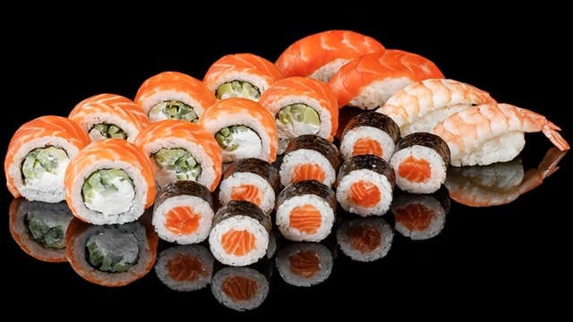 Чому доставка суші в Ужгороді стала найзручнішим форматом сімейної вечері - фото4