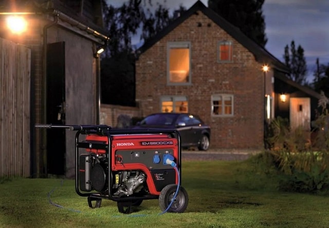 Генератор бензиновый и дизельный: какой лучше выбрать, плюсы и минусы - фото1