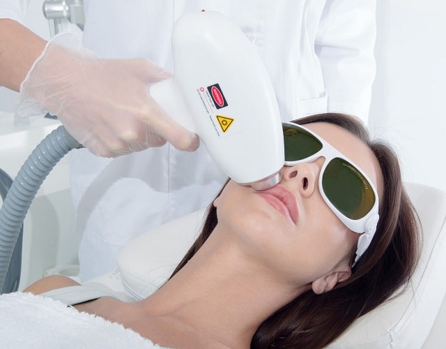 Лазерная эпиляция: что это такое, как происходит, плюсы и минусы - фото4 Лазерная эпиляция: что это такое, как происходит, плюсы и минусы - фото4