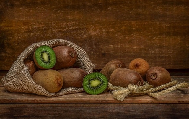 Искусство фотографии натюрморта: запечатление красоты в простоте - фото2