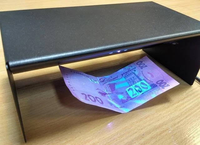 Детектор валют: что это такое, виды, как работает - фото2