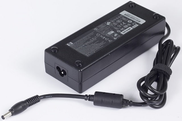 Ноутбук не заряжает батарею, хотя зарядка подключена: причины, что делать - фото2 Ноутбук не заряжает батарею, хотя зарядка подключена: причины, что делать - фото2