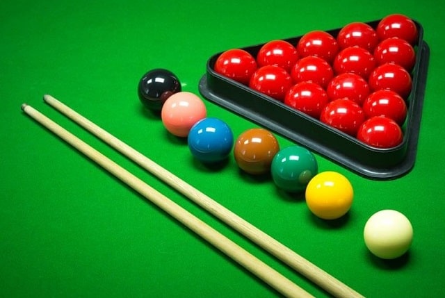Бильярдные шары: виды, особенности, материал изготовления - Снукер