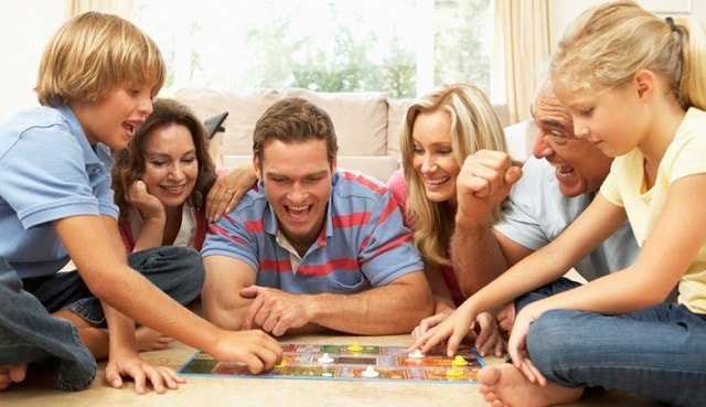 Настольные игры для веселой компании взрослых - фото1