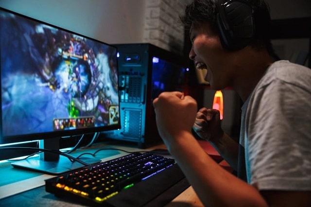 Профессия геймер: что это такое (простыми словами), баловство или реальная работа - фото4 Профессия геймер: что это такое (простыми словами), баловство или реальная работа - фото4