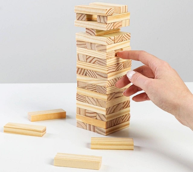 Самые популярные настольные игры: обзор, наш ТОП - Дженга или Башня Самые популярные настольные игры: обзор, наш ТОП - Дженга или Башня