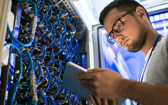 IT специалист: что это за профессия, особенности, перспективы - фото2 IT специалист: что это за профессия, особенности, перспективы - фото2