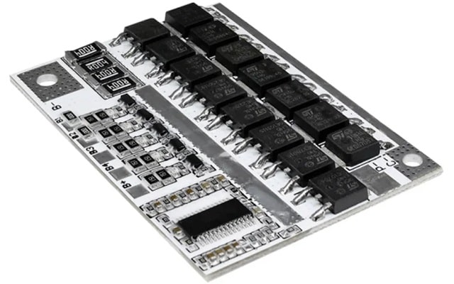 Огляд популярних моделей BMS контролерів - BMS-3S 100A