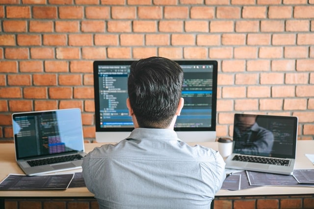 Войти в IT через нужную дверь: какой язык программирования выбрать новичку для изучения с нуля - фото1 Войти в IT через нужную дверь: какой язык программирования выбрать новичку для изучения с нуля - фото1