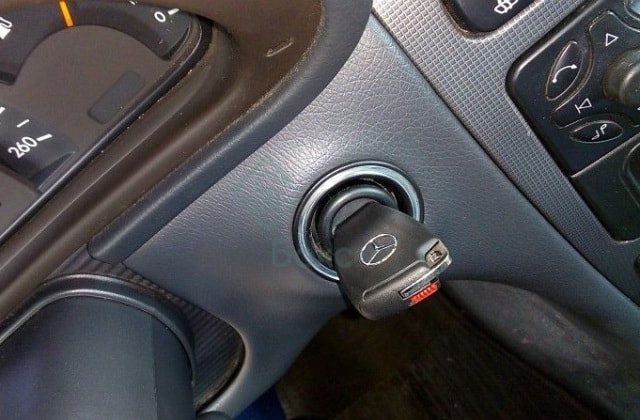 Ключ-рыбка в Мерседесе не поворачивается - что делать - фото4 Ключ-рыбка в Мерседесе не поворачивается - что делать - фото4