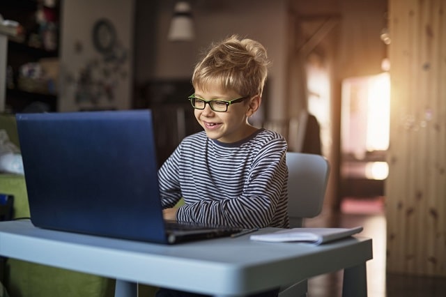 Каким должен быть ноутбук для учебы в школе: характеристики, как выбрать - фото2