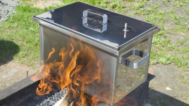 Как коптить скумбрию в коптильне горячего копчения - рецепт - фото1 Как коптить скумбрию в коптильне горячего копчения - рецепт - фото1