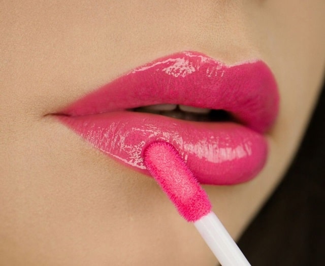 Правильный макияж губ: что для этого нужно, особенности, полезные советы - фото2