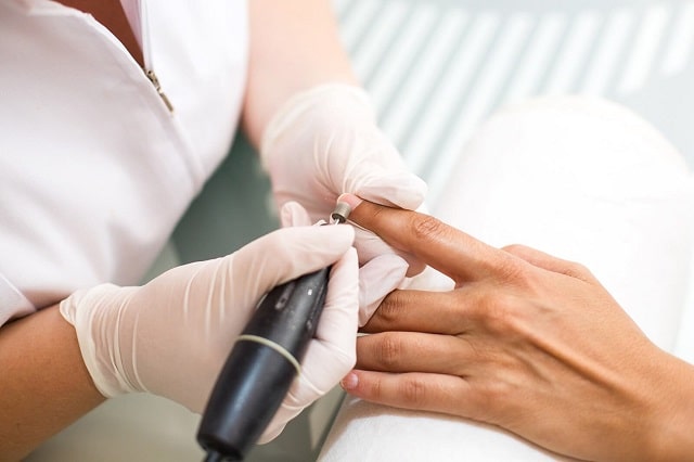 Аппаратный маникюр: что это такое, как делается, плюсы и минусы - фото3