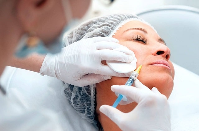 Мезотерапия для лица: что это такое, как проводится, кому подходит - фото3 Мезотерапия для лица: что это такое, как проводится, кому подходит - фото3