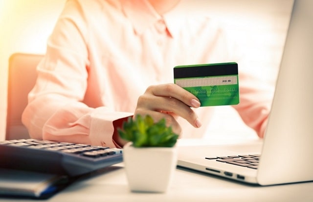 Микрозайм от МФО или потребительский кредит от банка - что выбрать, плюсы и минусы - фото1