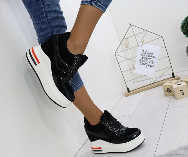 Какие женские кроссовки сейчас в моде: обзор этого сезона - фото2