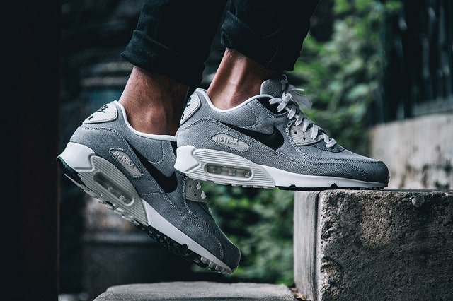 Кроссовки Nike Air Max 90: особенности коллекции уже легендарного бренда - фото3