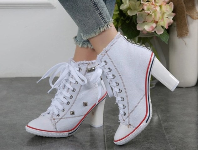 Женские кроссовки: модные тенденции последних сезонов, обзор - Кроссовки на каблуке