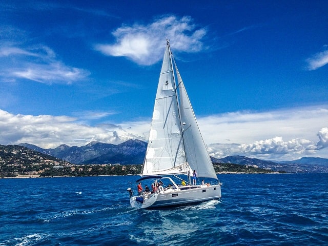 Современная яхта: виды и особенности - фото4 Современная яхта: виды и особенности - фото4