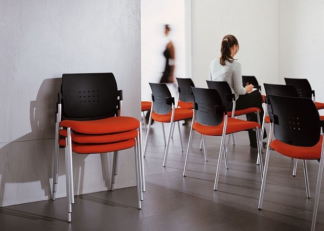 Офисные стулья: виды и особенности, как выбрать - Для посетителей